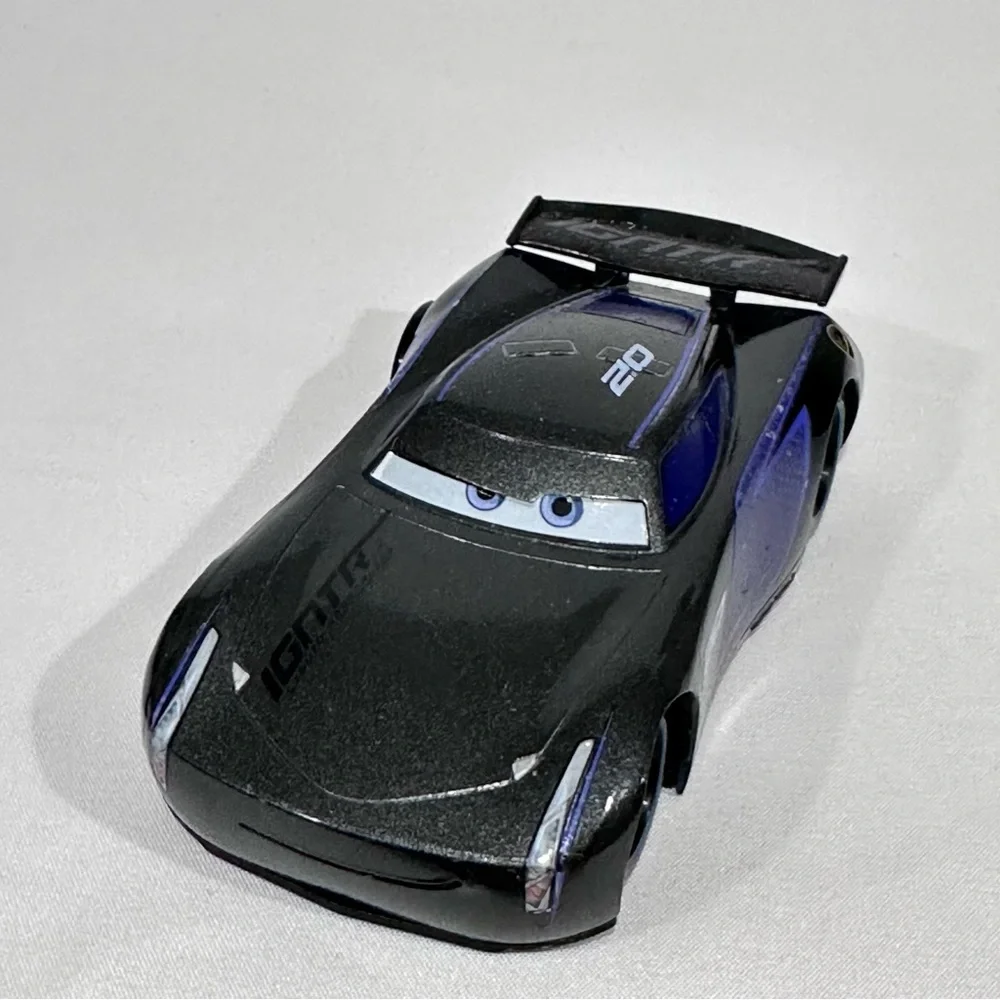 Disney Store Cars 1:43 Deluxe Jackson Storm Die-cast